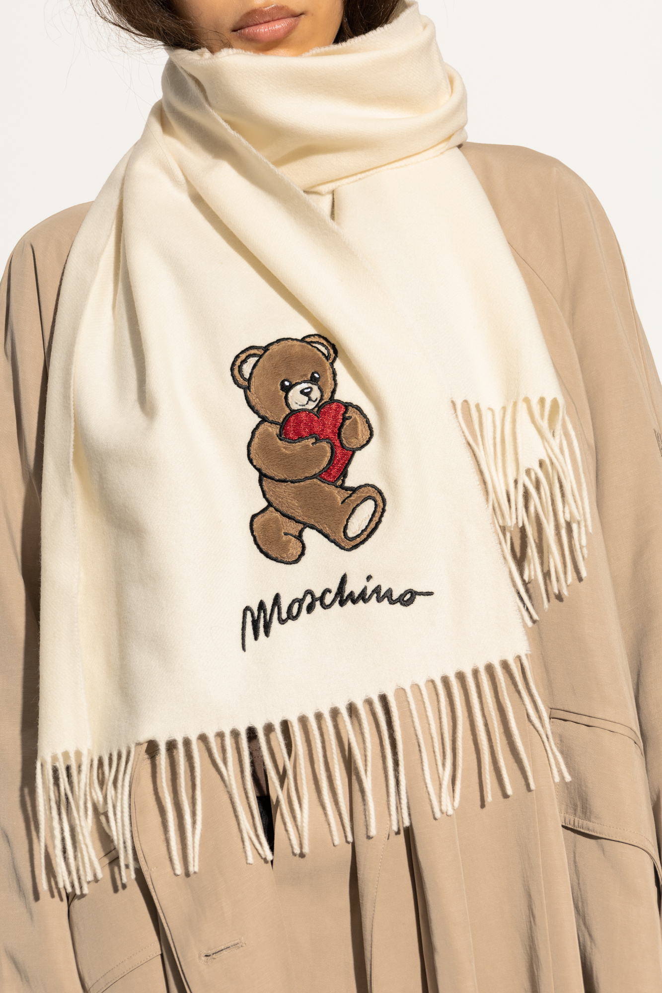 MoschinoモスキーノTeddy Bear Embroidered Knit Scarfスカーフ Moschino Scarf with a distinctive teddy bear motif | Men's